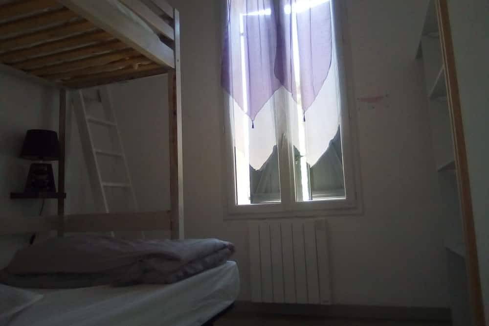 Maison grande capacité pouvant accueillir jusqu'a 18 personnes. in Les Mathes, Côte de Beauté