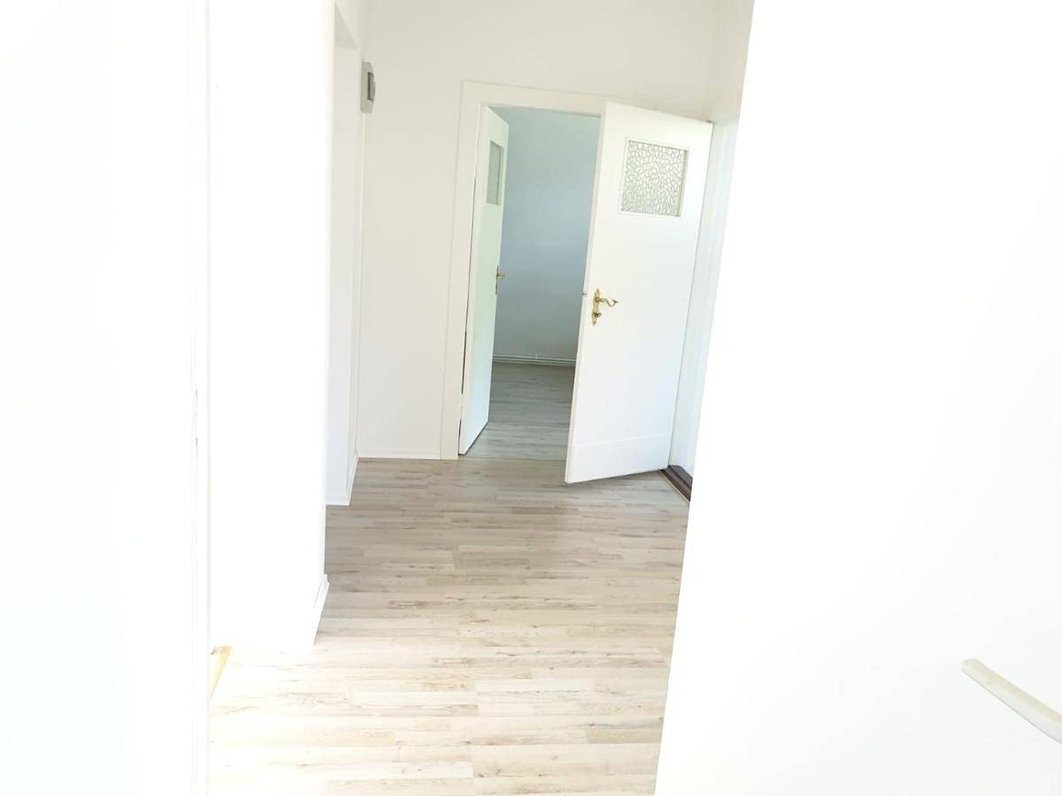 Ganze Wohnung, Three-Bedroom Apartment in Treptow - Köpenick, Berlin