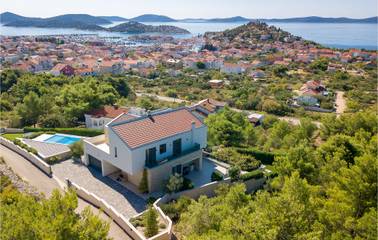 Dom dla 9 osoby w Tribunj, Żupania szybenicko-knińska, Zdjęcie 1