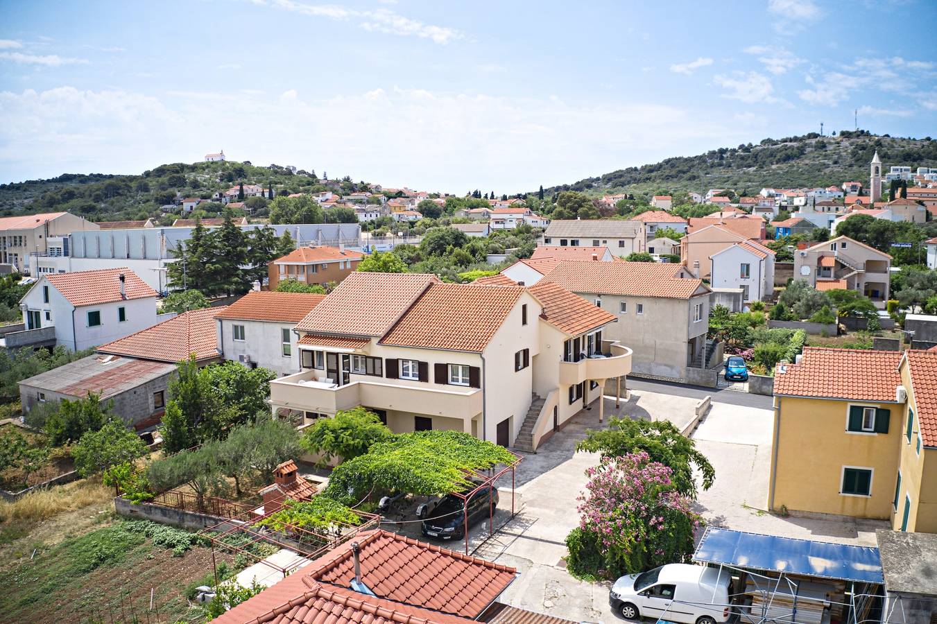 Ganze Wohnung, 1-Zimmer-Ferienwohnung mit Terrasse Murter A-5088-c in Općina Murter-Kornati, Murter