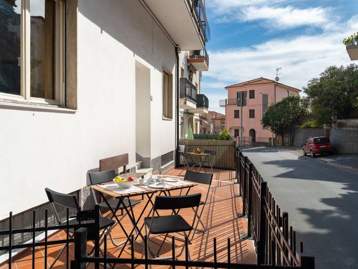 Ferienwohnung für 6 Personen, mit Balkon und Terrasse in San Lorenzo al Mare - 4