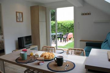 Gîte pour 4 personnes, avec jardin et terrasse à Couternon
