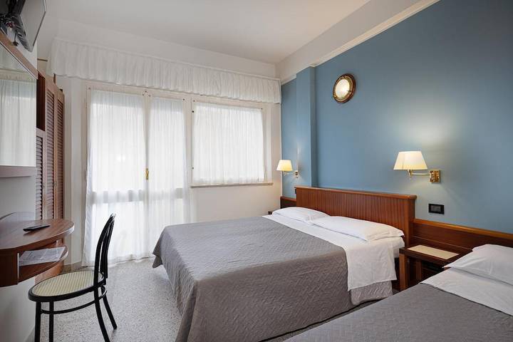 Hotel für 4 Personen, mit Ausblick und Garten, mit Haustier in Riccione - 3