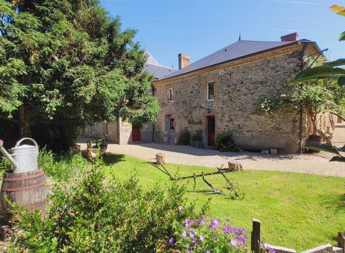 Location de vacances pour 28 personnes, avec jardin et terrasse dans les Pays de la Loire - 4