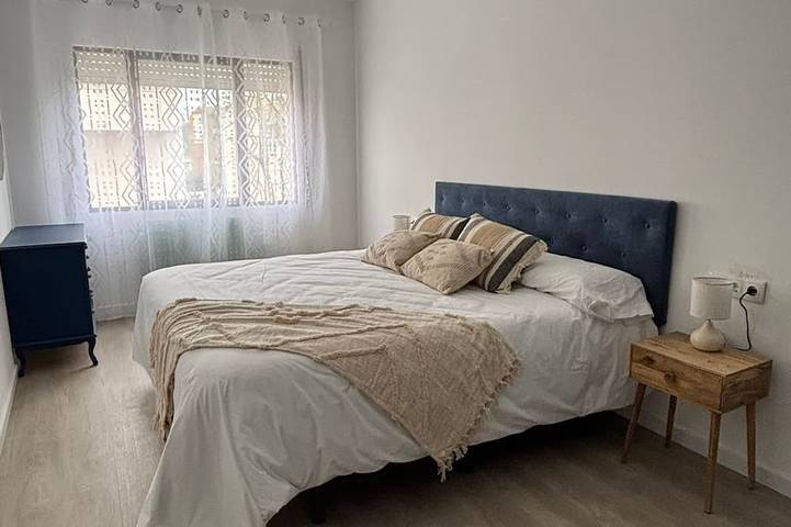 Entire apartment, Excellent 3-bedroom apartment in Foz in the center of town near the beach in Foz, A Mariña Lucense