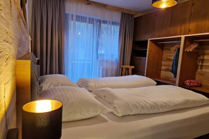 Ganze Wohnung, Gemütliche Ferienwohnung in Saalbach, modernes Badezm,  neue 2 doppel Schlafzmr in Saalbach, Saalbach-Hinterglemm