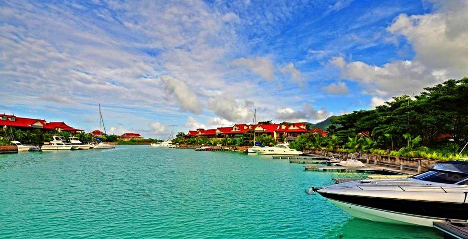 Ferienwohnung für 6 Personen, mit Garten und Ausblick sowie Pool auf den Seychellen