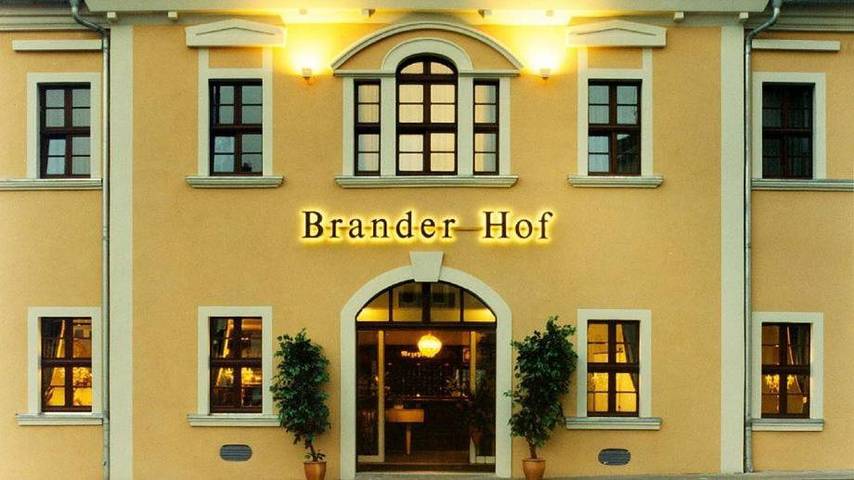 Hotel, mit Terrasse und Ausblick in Brand-Erbisdorf