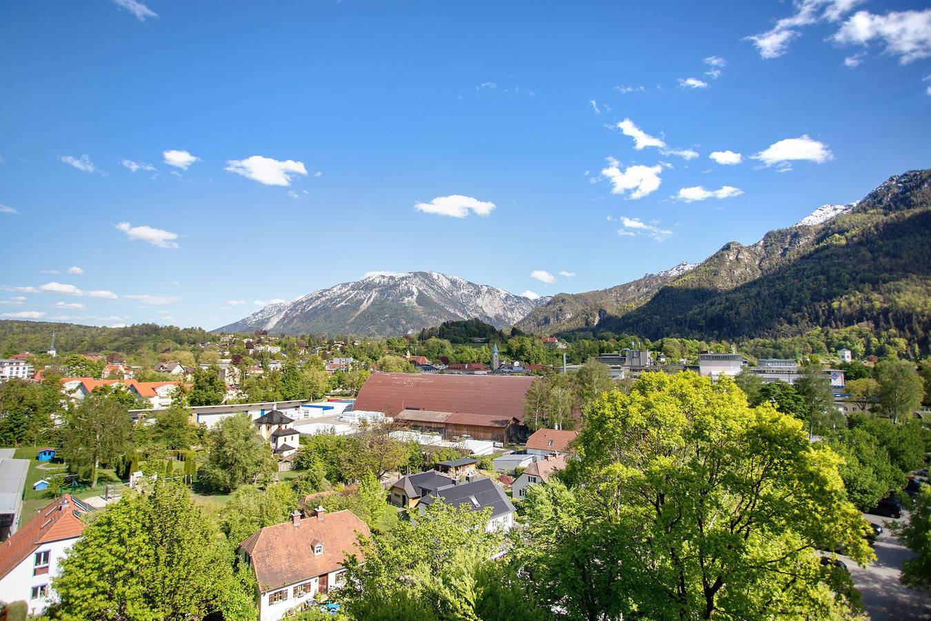 Ganze Wohnung, Ferienwohnung 'The View' mit Bergblick, Balkon und Wlan in Bad Reichenhall, Berchtesgadener Alpen