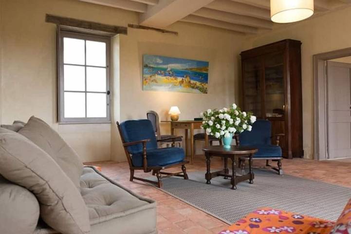 Gîte pour 8 personnes, avec jardin