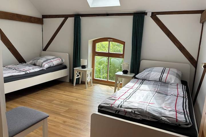 Ganze Wohnung, Gemütliche Ferienwohnung / Monteurzimmer für 1-6 Personen nahe Berlin Fewo 8. in Kreuzbruch, Liebenwalde
