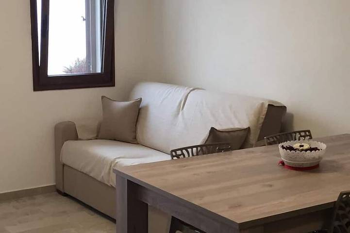 Appartamento intero, Baby House - bilo con cortile indipendente/apartment with private area<br>Iun in Spiaggia Sotto Torre, Calasetta