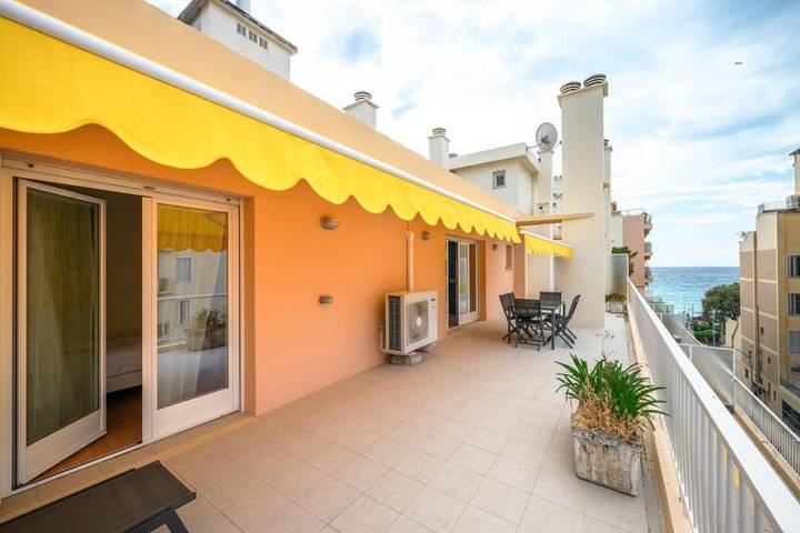 Gîte pour 6 personnes, avec terrasse dans Casino De Menton