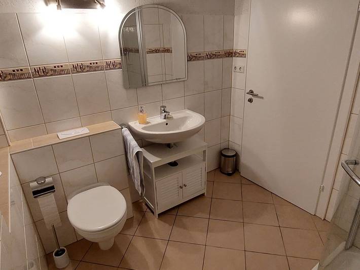 Ferienhaus für 8 Personen, mit Terrasse und Garten, kinderfreundlich am Edersee - 4