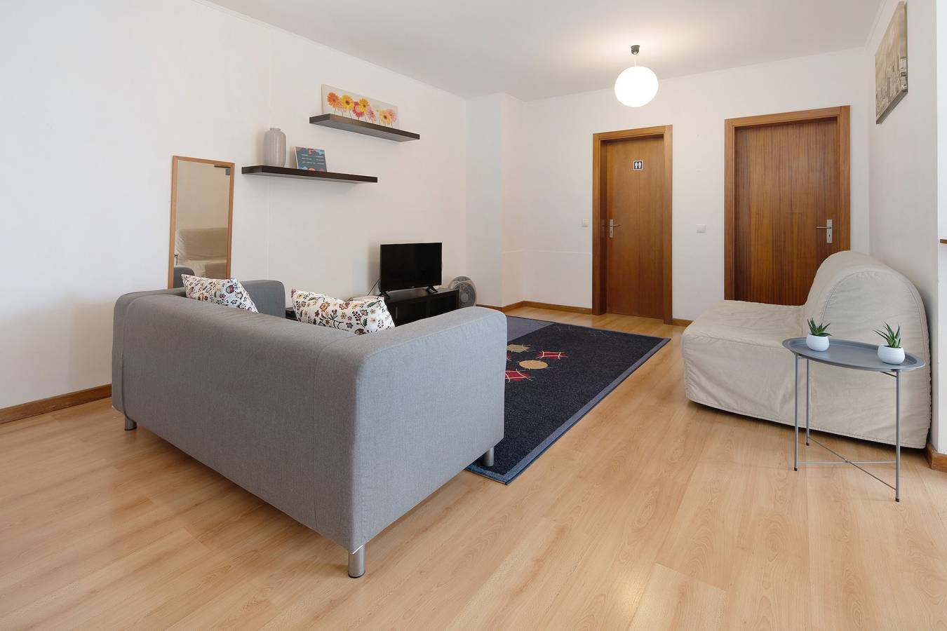 Ganze Wohnung, Ferienwohnung 'São Roque' mit Bergblick, Privatem Garten und Wi-Fi in São Miguel Island, Rosto do Cão (São Roque)