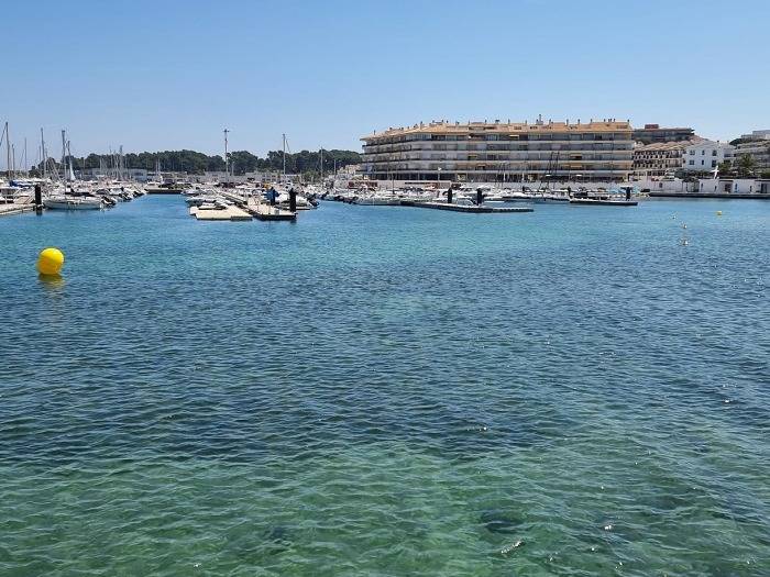 Ganze Ferienwohnung, Ferienwohnung für 4 Personen mit Terrasse in l'Escala, Oberampurien