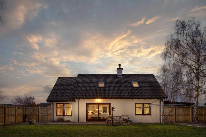 Holiday rental for 8 people, with garden, with pets in Boat of Garten