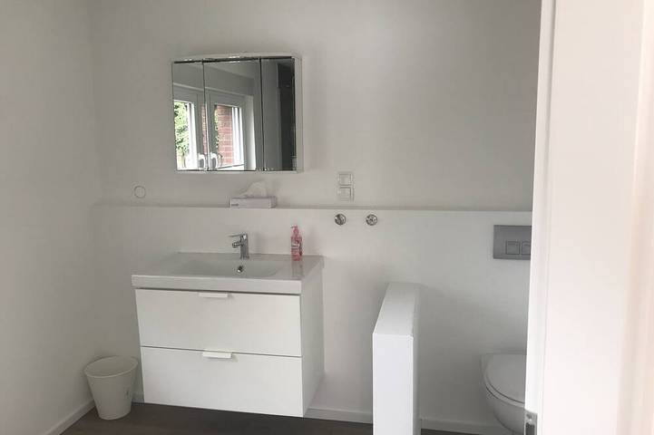 Ganze Wohnung, Nancy-1 Zimmer Ferienwohnung in Wesseling, Rhein-Erft-Kreis