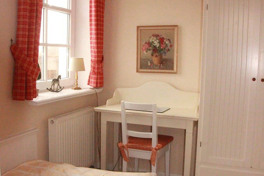 Ganze Wohnung, Exklusive Ferienwohnung in traumhaft ruhiger Dünenlage und  direkt am Meer in Hörnum, Sylt