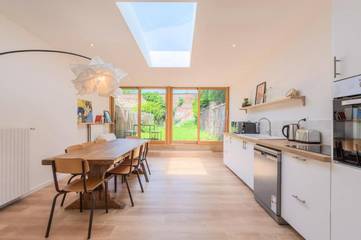 Gîte pour 8 personnes, avec jardin à Mouvaux