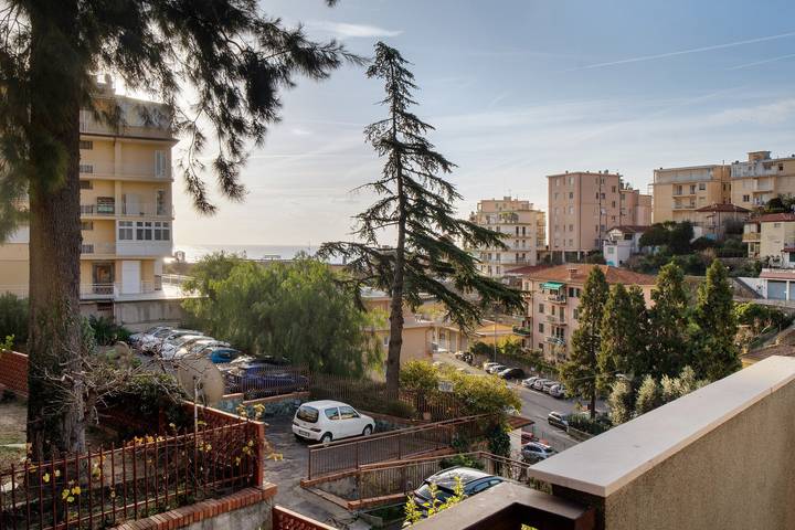 Ferienwohnung für 4 Personen, mit Balkon in San Remo - 2