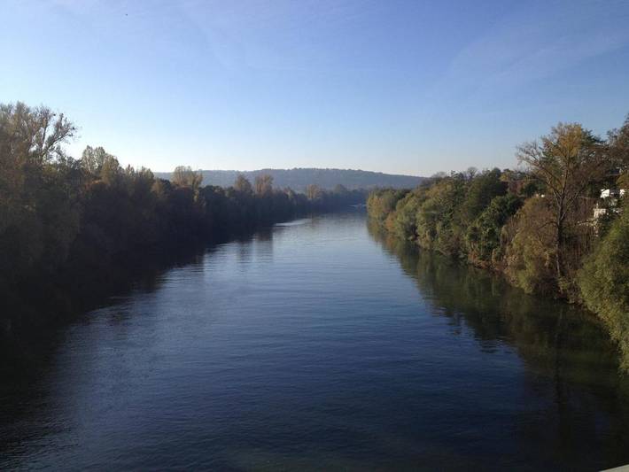 Location de vacances pour 2 personnes, avec jardin ainsi que terrasse et vue à Croissy-sur-Seine - 2