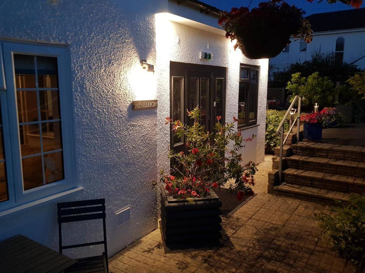 Double Room with Private Bathroom in Charmouth, Dorset