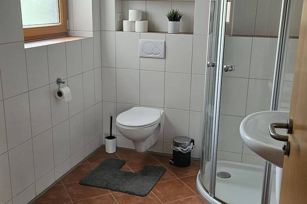 Ganze Wohnung, Moderne Ferienwohnung in der Südheide – stilvoll wohnen, naturnah entspannen in Hillerse, Landkreis Gifhorn