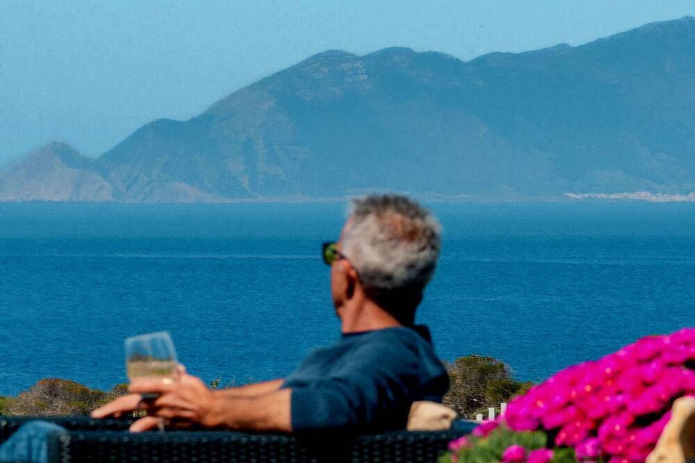 Villa mit Blick auf das Meer und Marettimo in Favignana