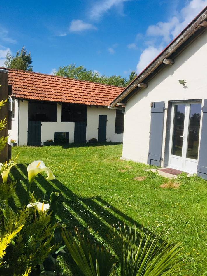 Gîte pour 2 personnes, avec jardin à Saint-Julien-en-Born - 2