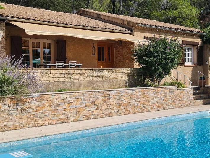 Location de vacances pour 8 personnes, avec vue ainsi que piscine et jardin à Saint-Julien - 4