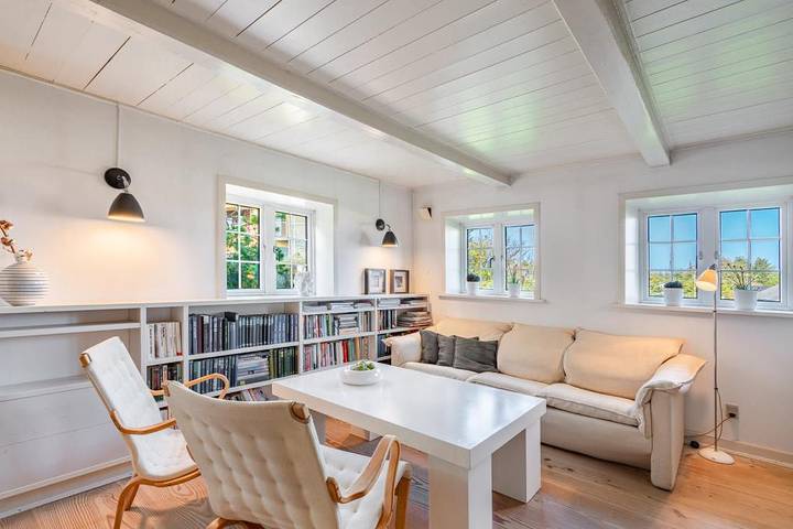 Charmantes Ferienhaus mit Außensauna und eingezäuntem Garten, nur 200 m vom Ringkøbing Fjord in Nymindegab, Holmsland Klit