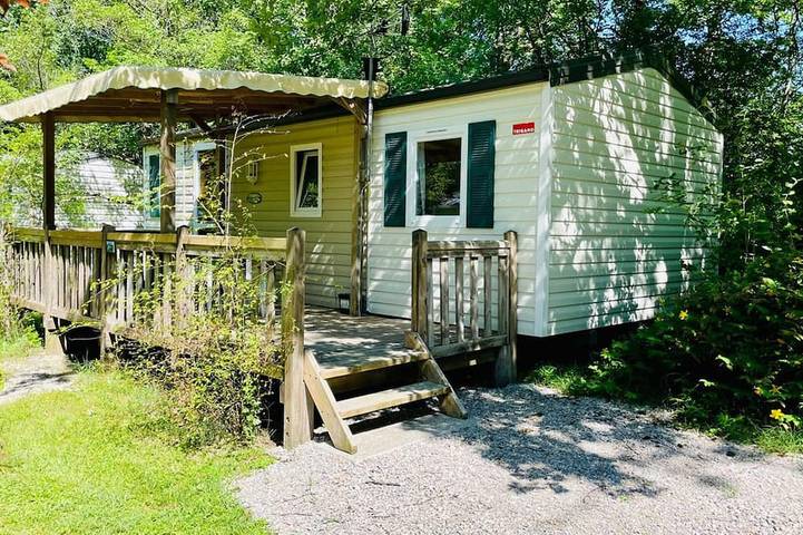 Mobil home pour 3 personnes à Camon