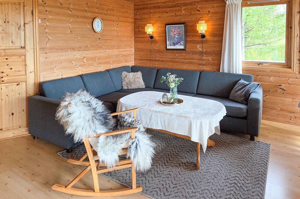 Gorgeous home in Fister with Wifi in Fister, Hjelmeland
