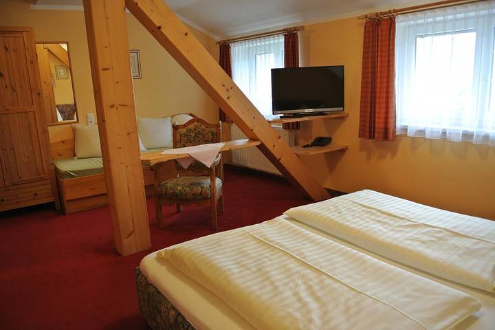 Gästehaus für 3 Personen, mit Sauna und Balkon - 1