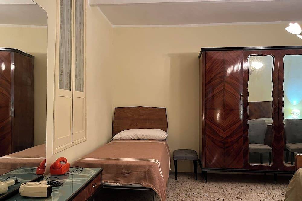 Appartamento intero, Casa Torre Metabo - Una Camera da Letto Appartamento, Ospiti Massimo 6 in Villa Santo Stefano, Provincia di Frosinone