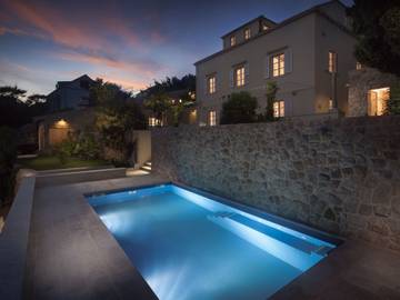 Ferienhaus für 16 Personen, mit Terrasse und Pool sowie Garten in Dubrovnik