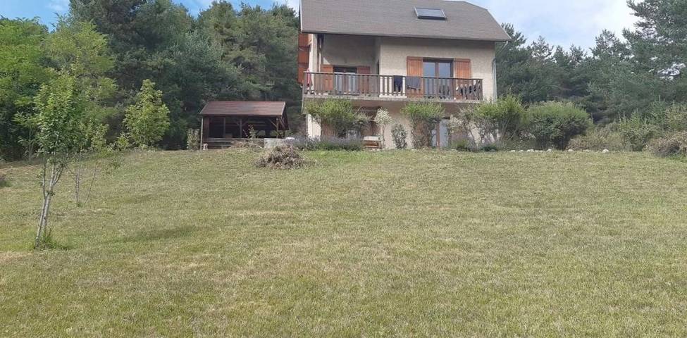 Maison de vacances pour 4 personnes, avec Terrasse et Jardin ainsi que Piscine et Vue