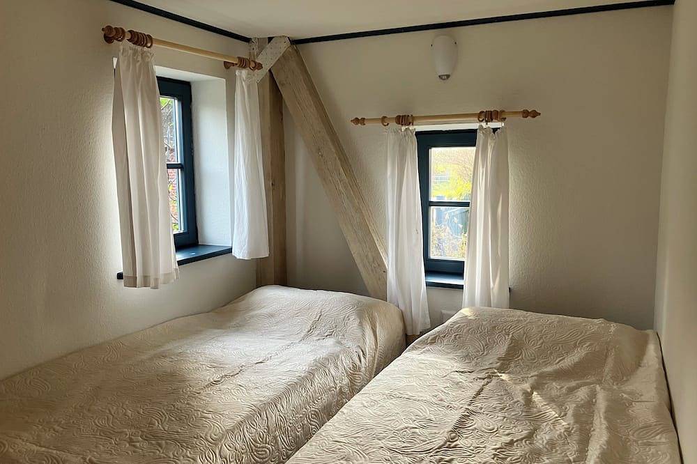 Ganze Wohnung, Gemütliche & heimelige Ferienwohnung - Lichthof in Angeln! - nur 600 m zum Meer in Geltinger Birk, Nieby