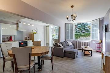 Gîte pour 4 personnes, avec jardin et piscine à Le Fleix