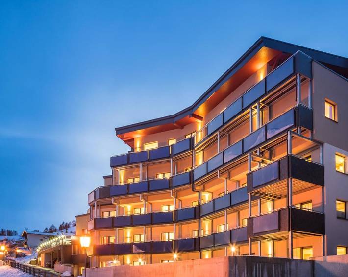 Hotel für 2 Personen, mit Terrasse und Garten sowie Sauna und Ausblick in Ladis