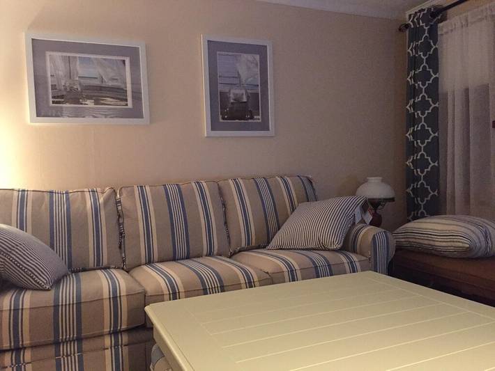 Vacation rental for 5 people, with yard and terrace, with pets in Massachusetts