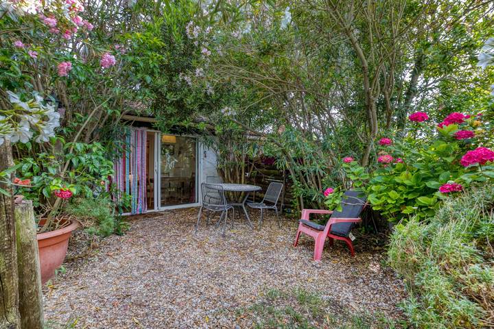 Ganze Wohnung, Apartment 'Histoire' mit privatem Garten und WLAN in Saintes-Maries-de-la-Mer, Arles und Umgebung