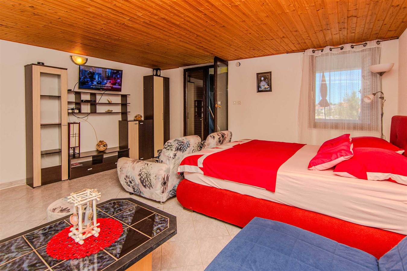 Cały apartament, Apartament wakacyjny dla 4 osób z balkon in Vir