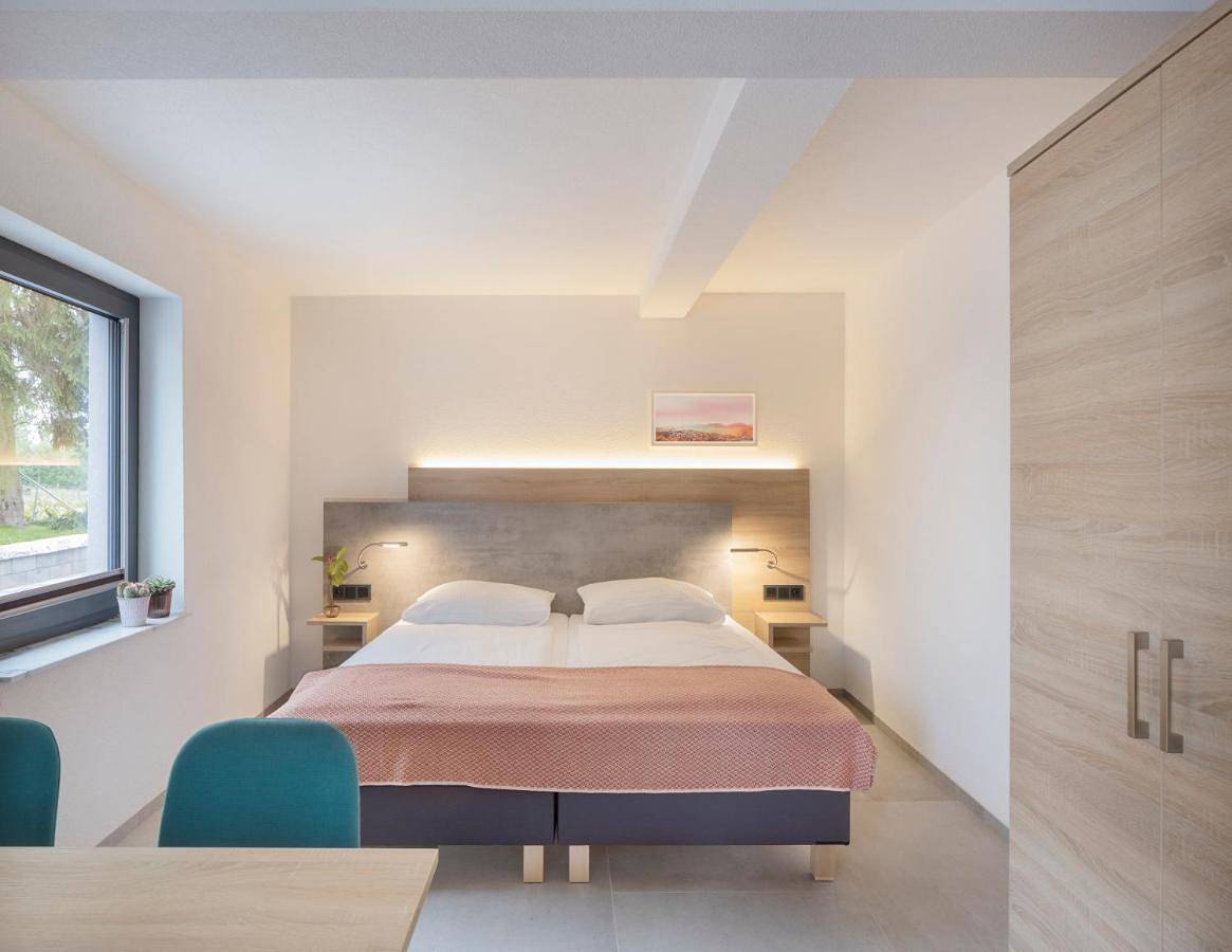 Ganze Wohnung, One-Bedroom Apartment in Heuchelheim-Klingen, Südliche Weinstraße