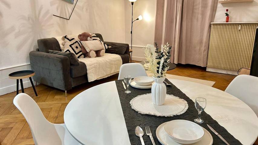 Gîte pour 4 personnes, avec jardin et terrasse dans Casino Grand Cercle