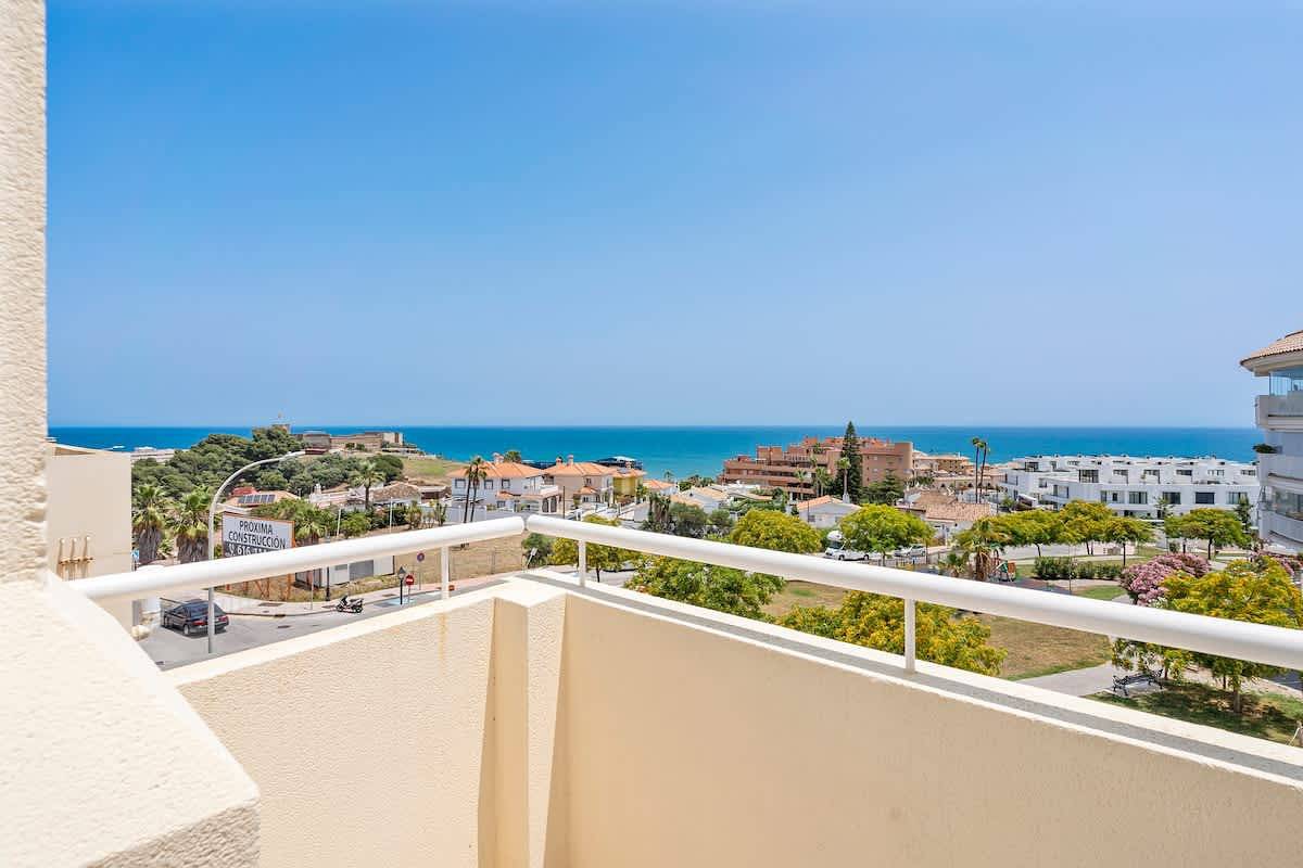 Apartamento vacacional entero, Spacious Castillo Sohail by Costarentals in Myramar, Fuengirola