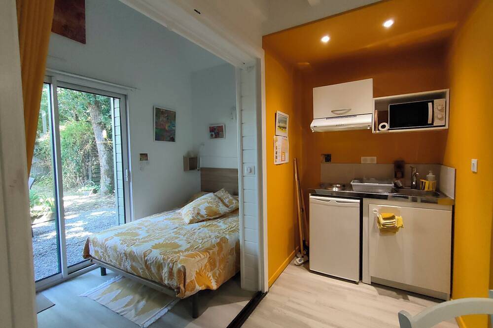 Appartement entier, Studio(1) privé Couleursoleil presqu'ile de Guérande Entre marais et Océan in Saint-Lyphard, Région de Saint-Nazaire