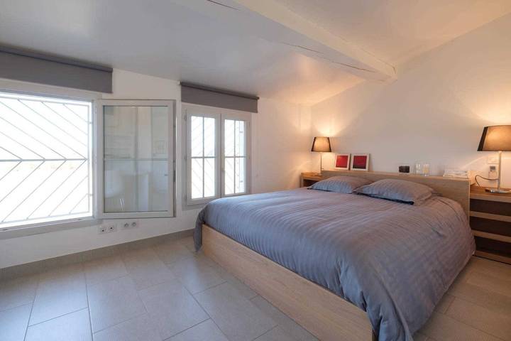 Gîte pour 4 personnes, avec terrasse dans Canal De La Robine - 4