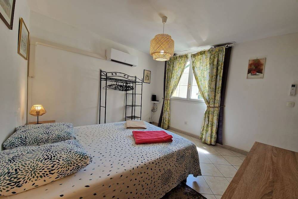 Gîte Lucas 4 pers. piscine et clim à Sommières – Calme, nature & traditions ! in Sommières, Région de Nîmes